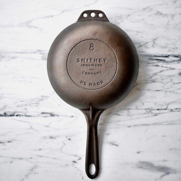 Smithey Ironware - Cast Iron - No. 8 Chef Skillet – Strata